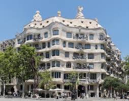 Visita Guiada Casa Milà con "Acceso Rápido"